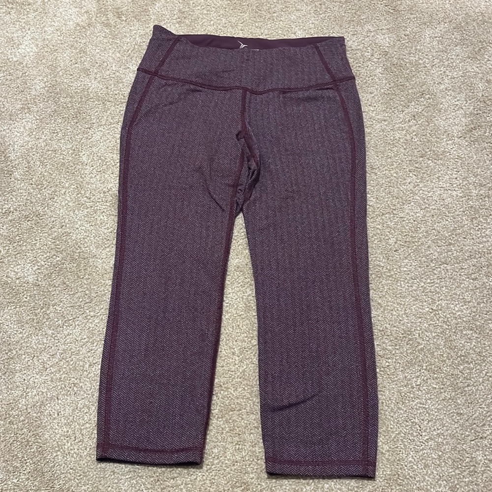 Old Navy Active go dry cropped leggings